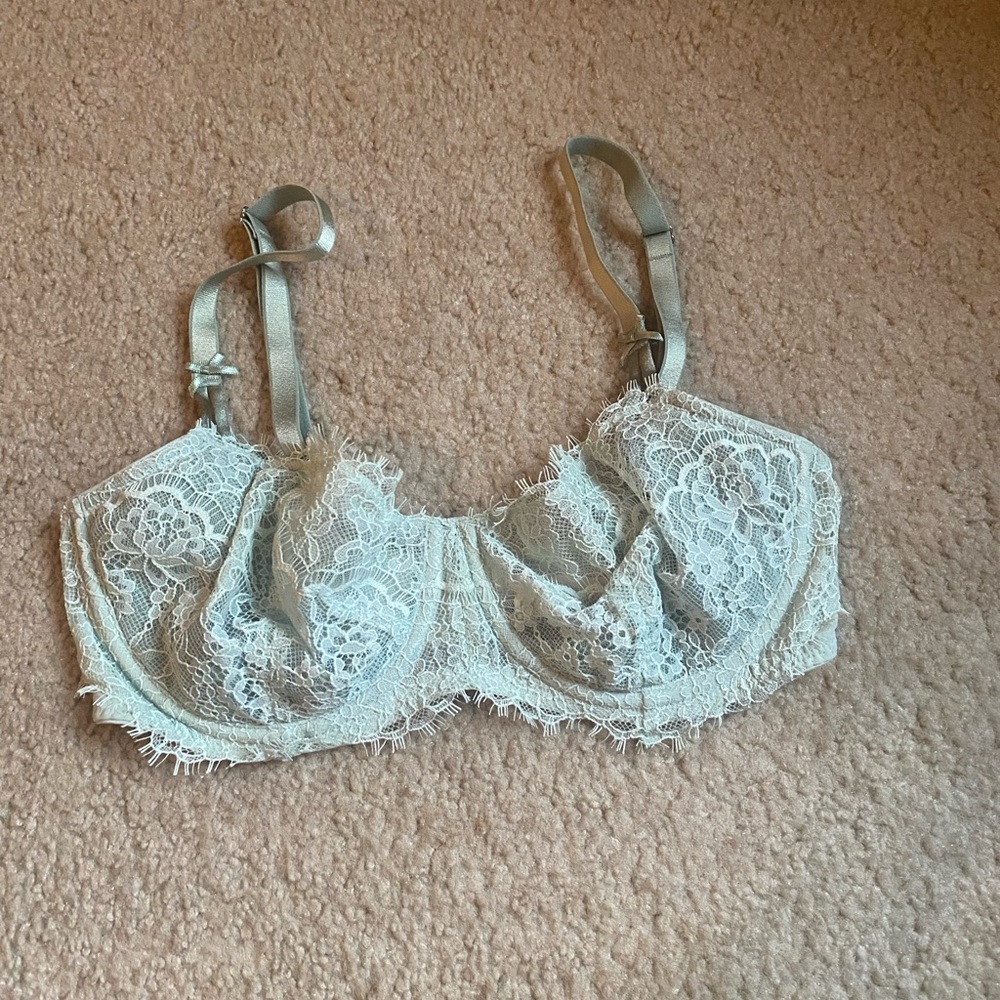 Victoria’s Secret Dream Angels Unlined Balconette Bra